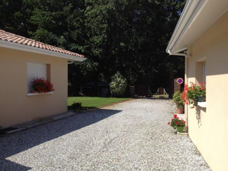 Maison Entre Lacs Et Ocean Aureilhan  ภายนอก รูปภาพ